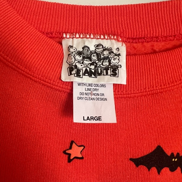 Vintage Halloween Snoopy Crewneck - Picture 2 of 2